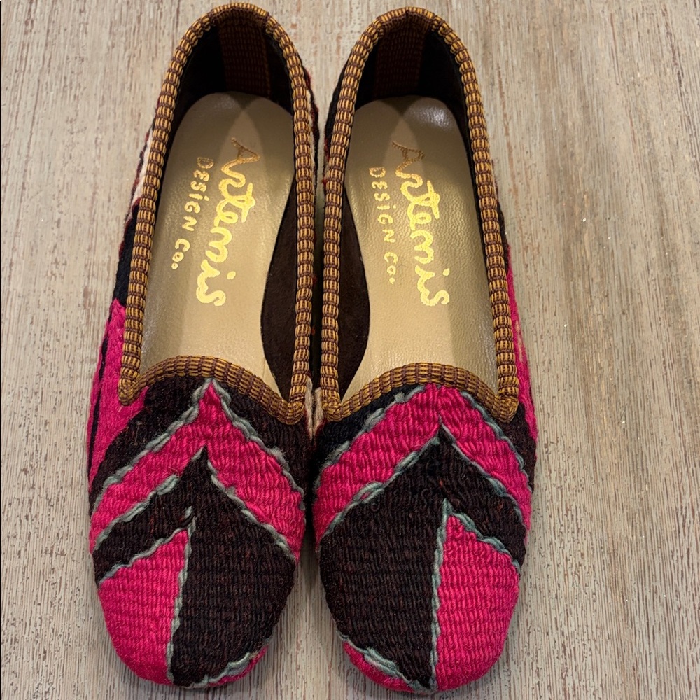 Artemis Design Co. Pink and Black Flats